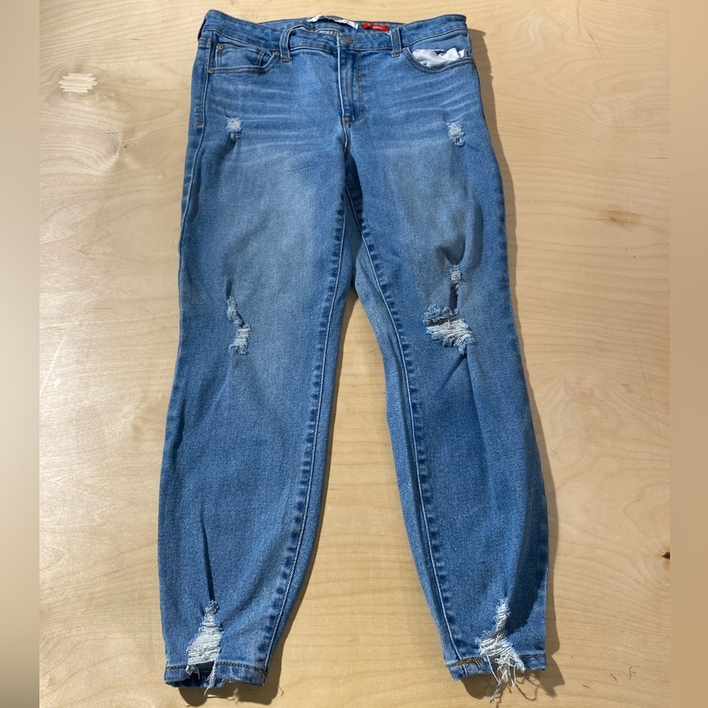 Celebrity Pink Distressed Blue Ankle Jeans The Rider 13/31 (GS)